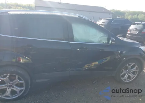 2017 Ford Escape Titanium из США, поврежденный, VIN 1FMCU0JD3HUA59627